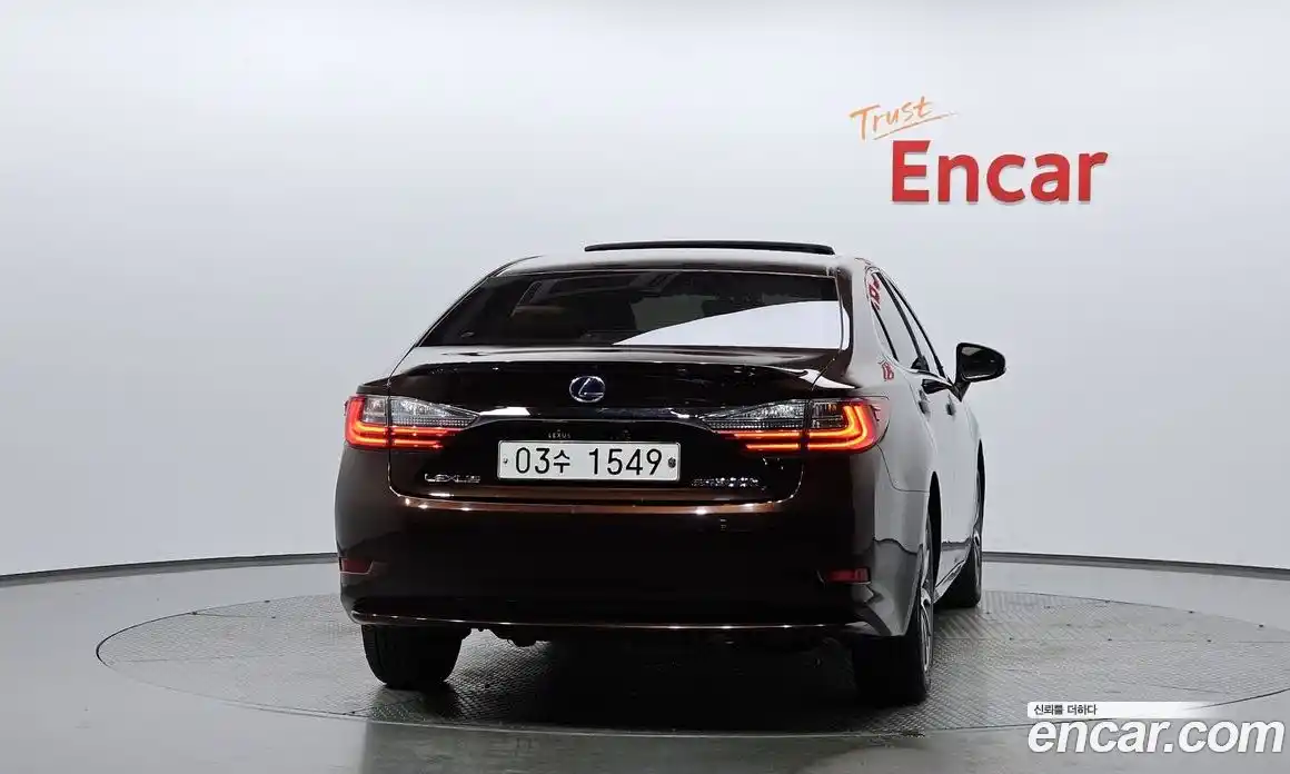 Lexus ES 2017 2.5 гидро в Москве № 168227, фото 3