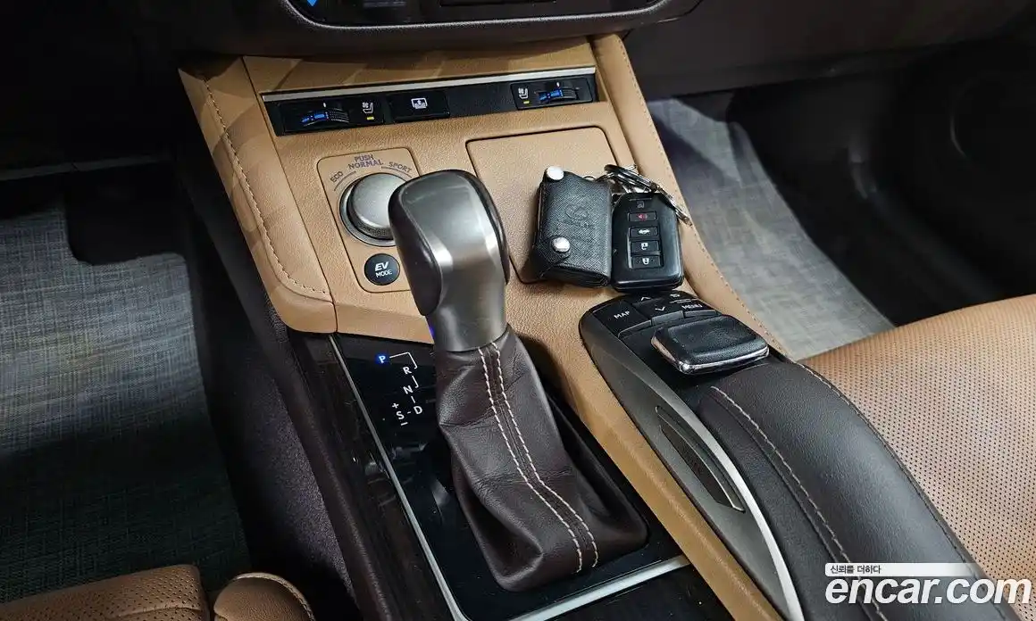 Lexus ES 2017 2.5 гидро в Москве № 168227, фото 8
