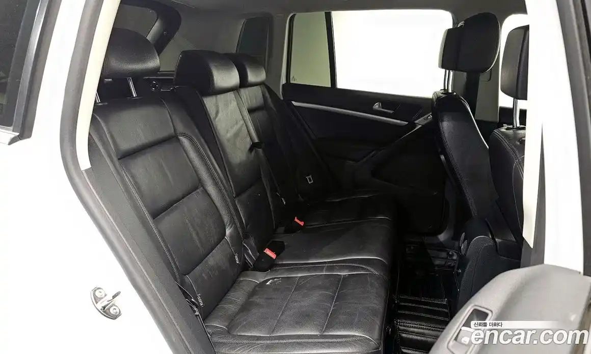 Volkswagen Tiguan 2014 2.0 гидро в Москве № 169072, фото 12