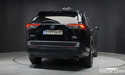 Toyota RAV4 2023 2.5 гидро в Москве № 170170, миниатюра 4