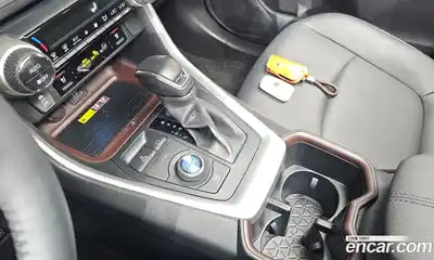 Toyota RAV4 2023 2.5 гидро в Москве № 170191, миниатюра 9