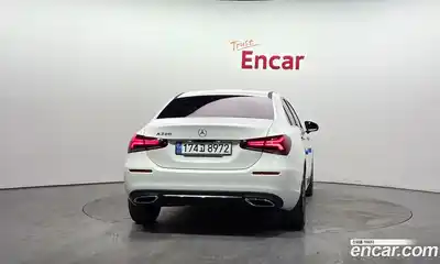 Mercedes-Benz A-Class 2022 2.0 гидро в Москве № 178367, миниатюра 3