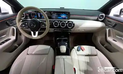 Mercedes-Benz A-Class 2022 2.0 гидро в Москве № 178367, миниатюра 6