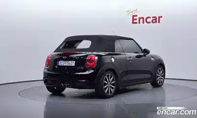 Mini Cooper Convertible 2017 2.0 гидро в Москве № 198367, миниатюра 2