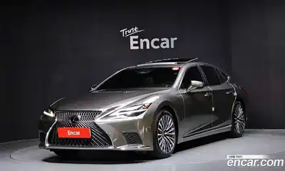 Lexus LS, 2024