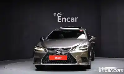 Lexus LS 2024 3.5 гидро в Москве № 198810, миниатюра 3