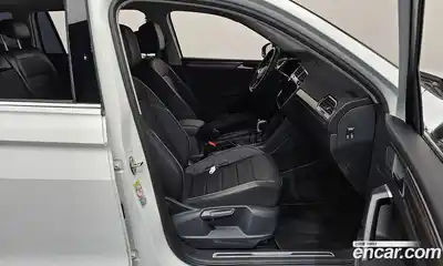 Volkswagen Tiguan 2024 2.0 гидро в Москве № 198999, миниатюра 11