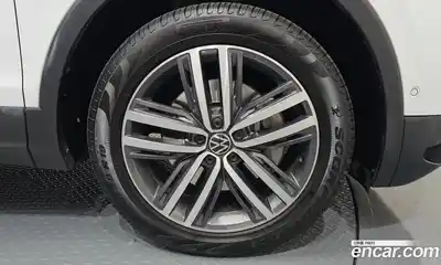 Volkswagen Tiguan 2024 2.0 гидро в Москве № 198999, миниатюра 5