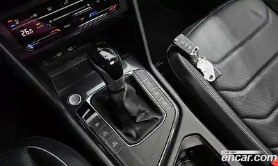 Volkswagen Tiguan 2024 2.0 гидро в Москве № 198999, миниатюра 9