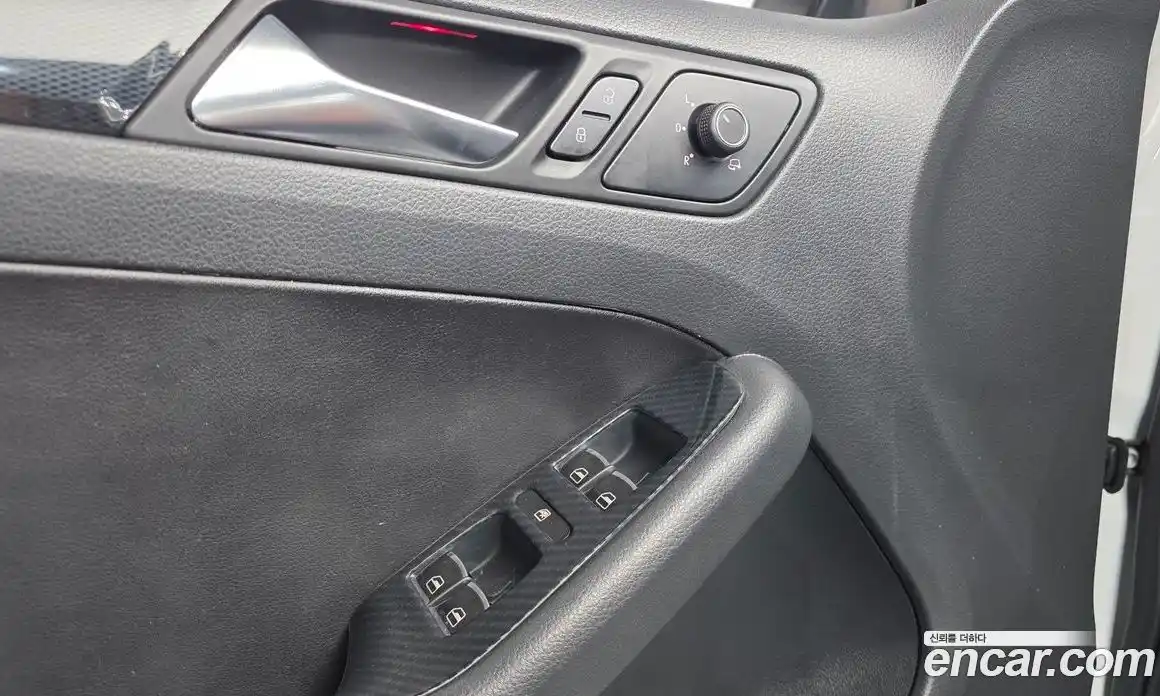 Volkswagen Jetta 2015 2.0 гидро в Москве № 199214, фото 13