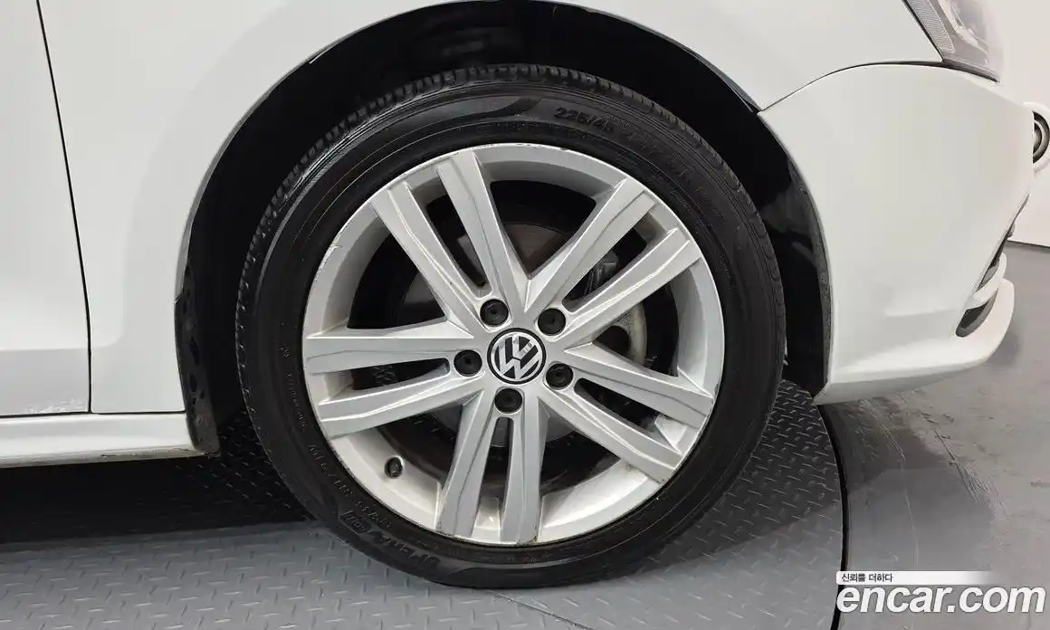 Volkswagen Jetta 2015 2.0 гидро в Москве № 199214, фото 5