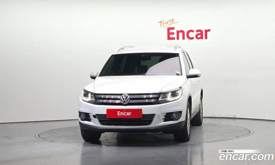 Volkswagen Tiguan 2015 2.0 гидро в Москве № 199285, фото 3