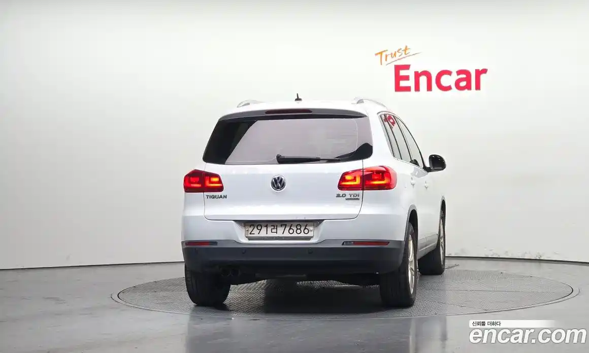 Volkswagen Tiguan 2015 2.0 гидро в Москве № 199285, фото 4