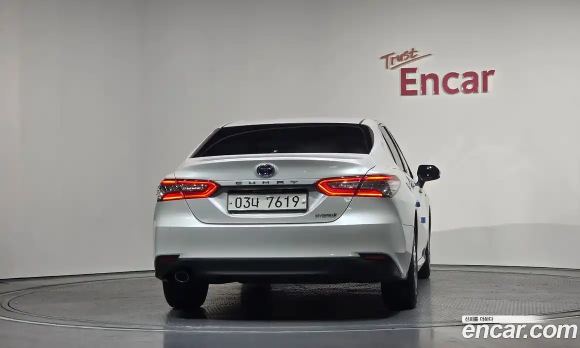 Toyota Camry 2019 2.5 гидро в Москве № 199650, фото 4