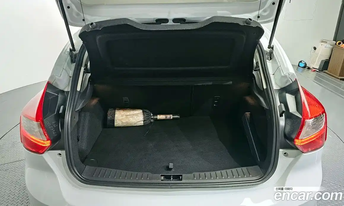 Ford Focus 2015 2.0 гидро в Москве № 199733, фото 20