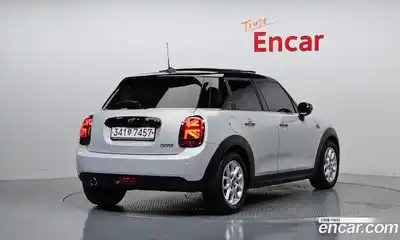 Mini Cooper 2020 1.5 гидро в Москве № 200101, миниатюра 2