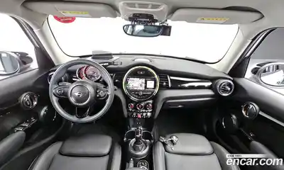 Mini Cooper 2020 1.5 гидро в Москве № 200101, миниатюра 7