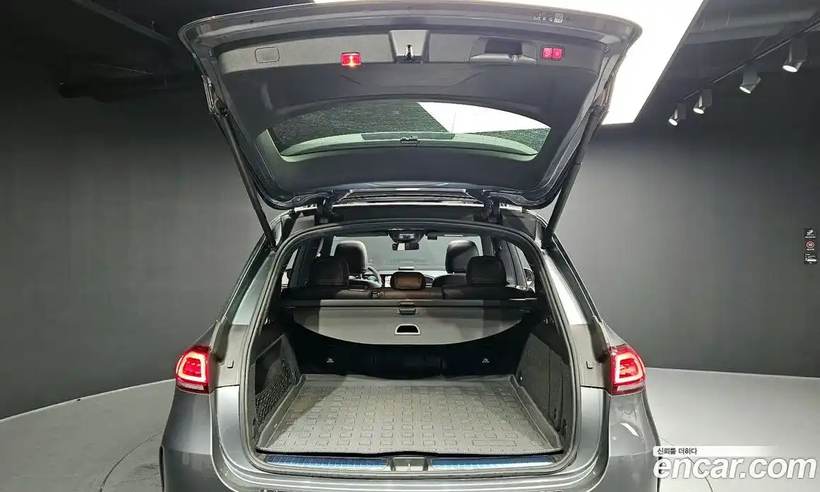 Mercedes-Benz GLE-Class 2023 3.0 гидро в Москве № 202703, фото 20