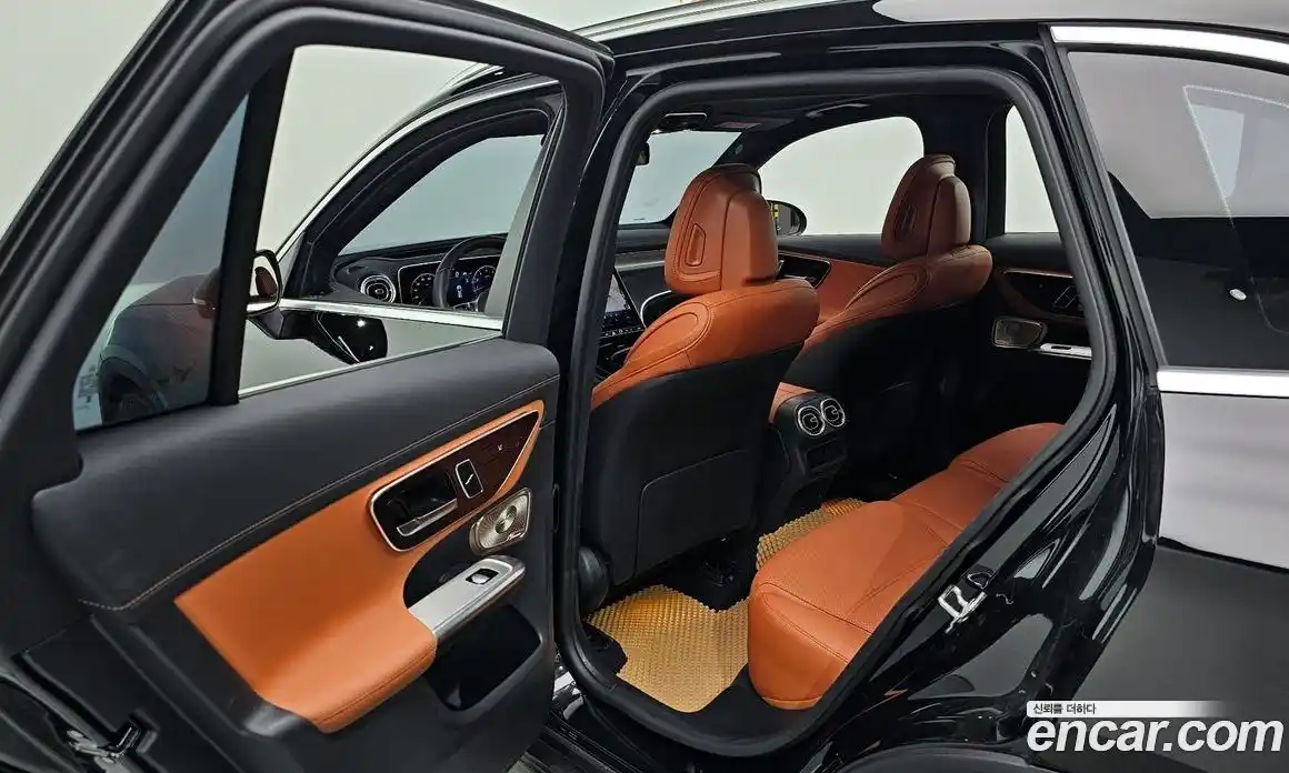 Mercedes-Benz GLC-Class 2024 2.0 гидро в Москве № 203181, фото 12