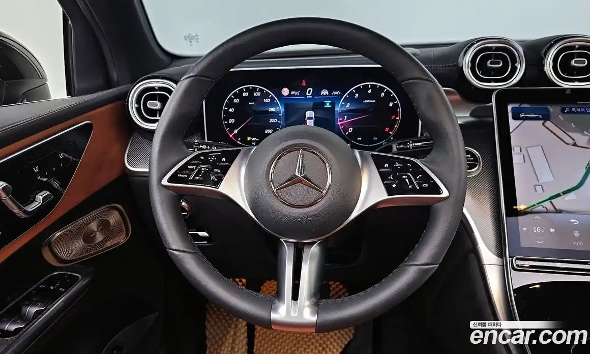 Mercedes-Benz GLC-Class 2024 2.0 гидро в Москве № 203181, фото 13