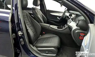 Mercedes-Benz E-Class 2021 2.0 гидро, миниатюра 11