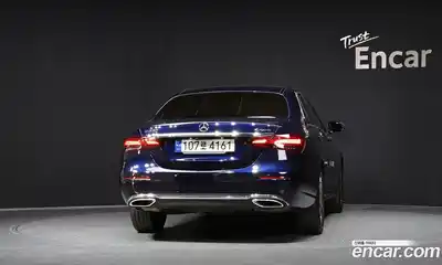 Mercedes-Benz E-Class 2021 2.0 гидро, миниатюра 4