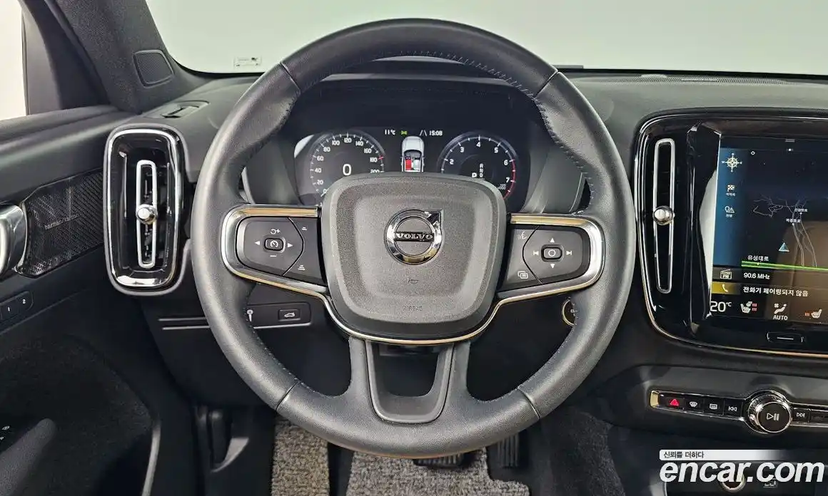 Volvo XC40 2021 2.0 гидро в Москве № 212889, фото 15