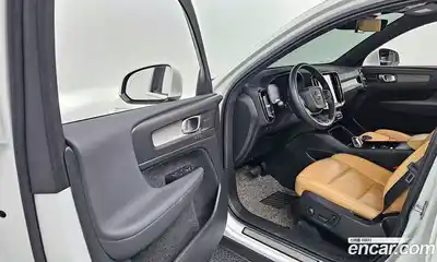Volvo XC40 2021 2.0 гидро в Москве № 212889, миниатюра 10