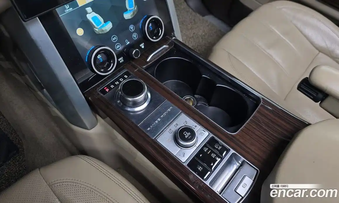 Land Rover Range-Rover 2014 4.4 гидро в Москве № 213848, фото 9
