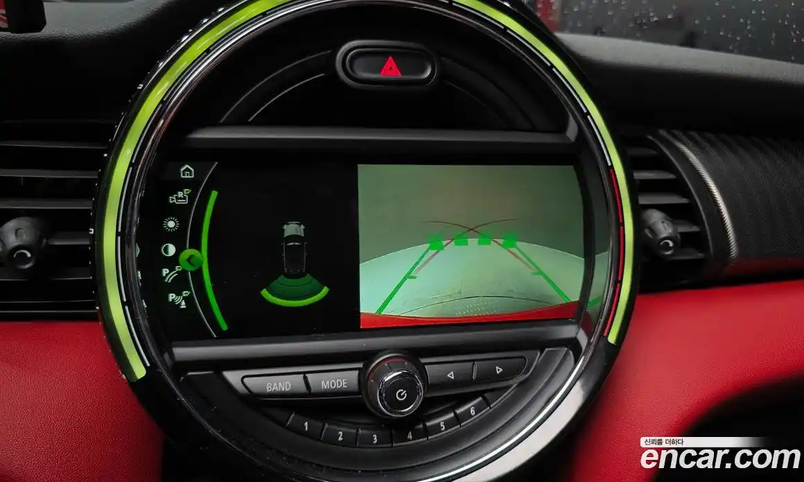 Mini Cooper Convertible 2019 2.0 гидро в Москве № 214250, фото 14