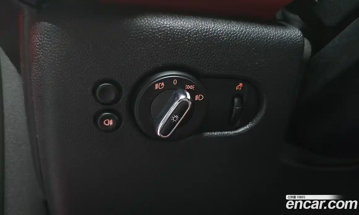 Mini Cooper Convertible 2019 2.0 гидро в Москве № 214250, фото 19