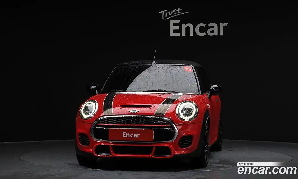 Mini Cooper Convertible 2019 2.0 гидро в Москве № 214250, фото 3