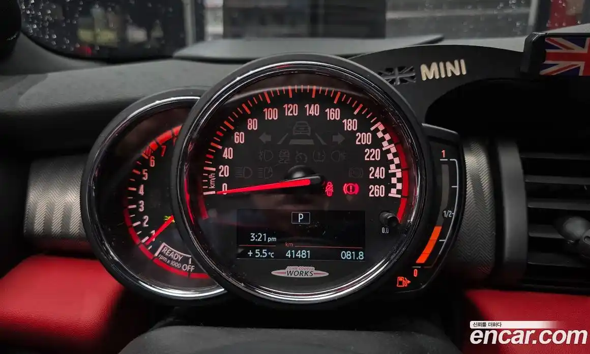 Mini Cooper Convertible 2019 2.0 гидро в Москве № 214250, фото 8