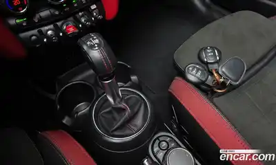 Mini Cooper Convertible 2019 2.0 гидро в Москве № 214250, миниатюра 9