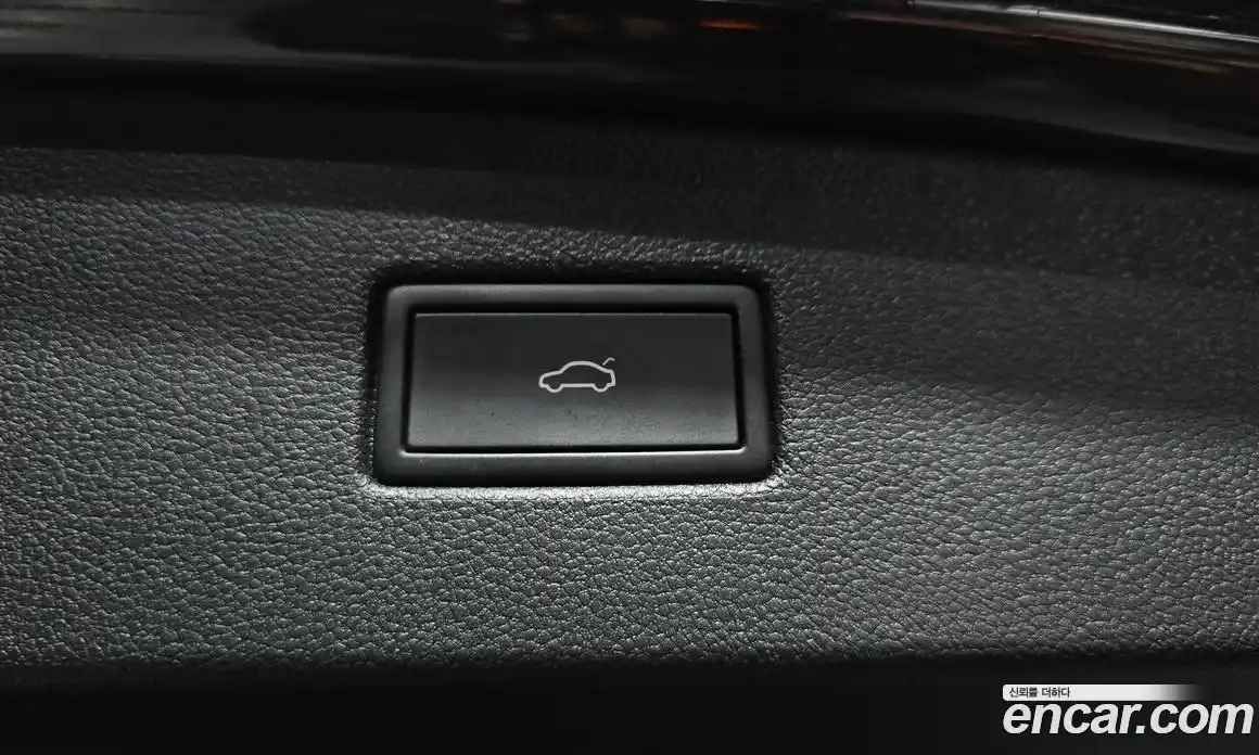 Volkswagen Tiguan 2023 2.0 гидро в Москве № 215008, фото 20