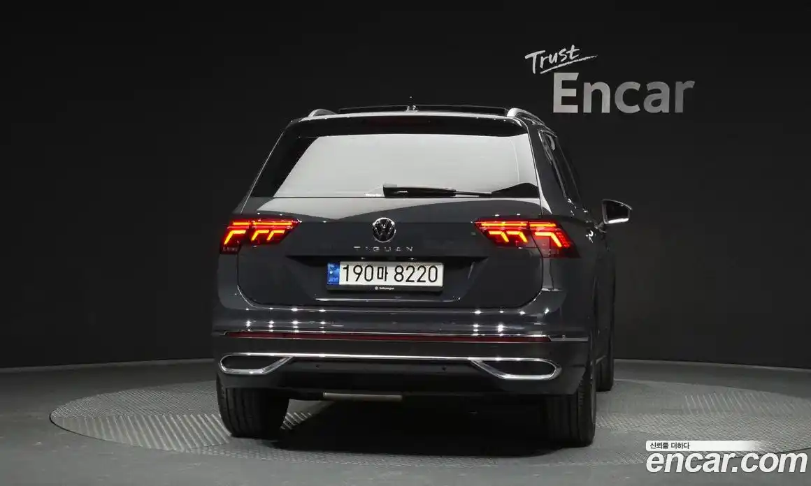 Volkswagen Tiguan 2023 2.0 гидро в Москве № 215008, фото 4