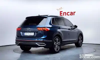 Volkswagen Tiguan 2021 2.0 гидро в Москве № 215053, миниатюра 2