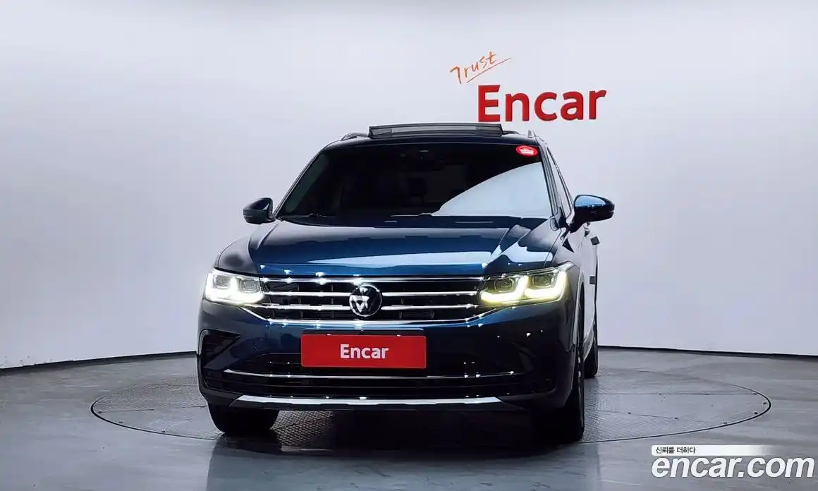 Volkswagen Tiguan 2021 2.0 гидро в Москве № 215053, фото 3
