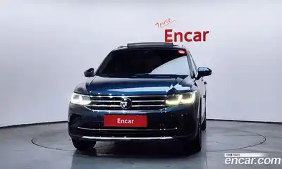 Volkswagen Tiguan 2021 2.0 гидро в Москве № 215053, миниатюра 3