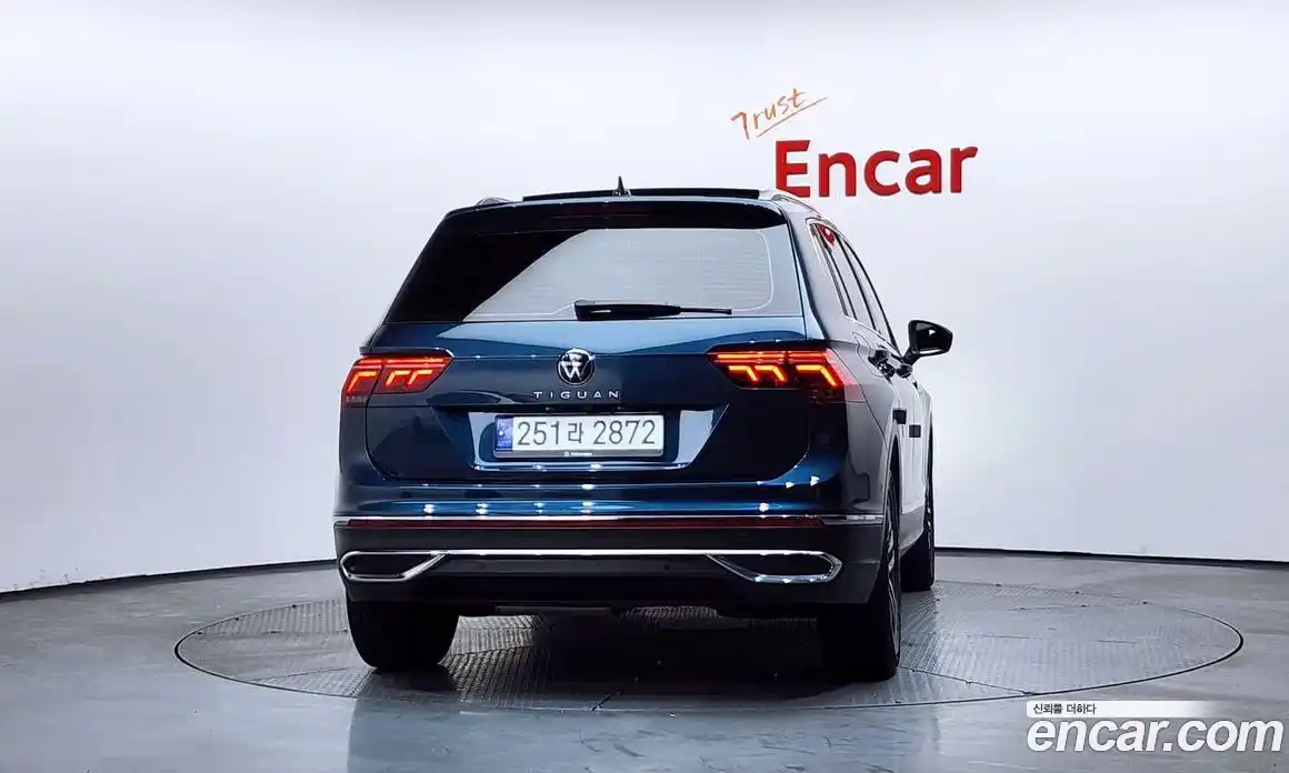 Volkswagen Tiguan 2021 2.0 гидро в Москве № 215053, фото 4