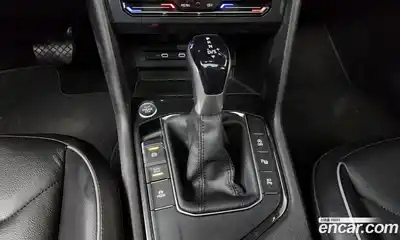 Volkswagen Tiguan 2021 2.0 гидро в Москве № 215053, миниатюра 9
