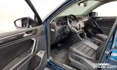 Volkswagen Tiguan 2021 2.0 гидро в Москве № 215053, миниатюра 10