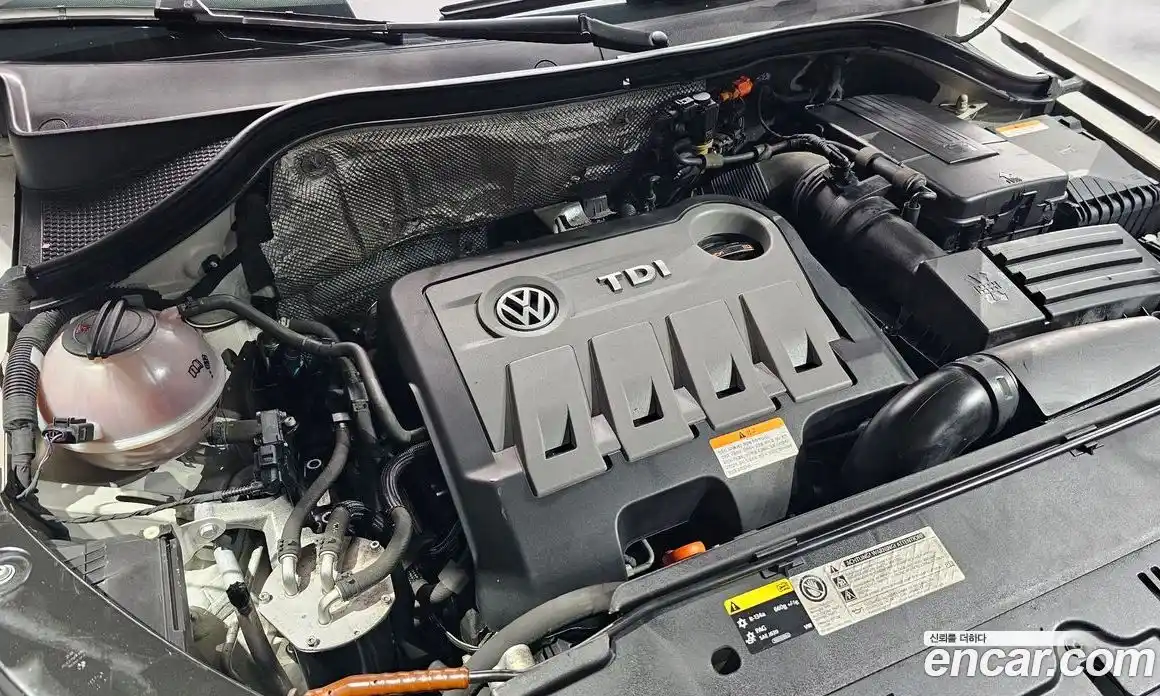 Volkswagen Tiguan 2013 2.0 гидро в Москве № 215295, фото 6