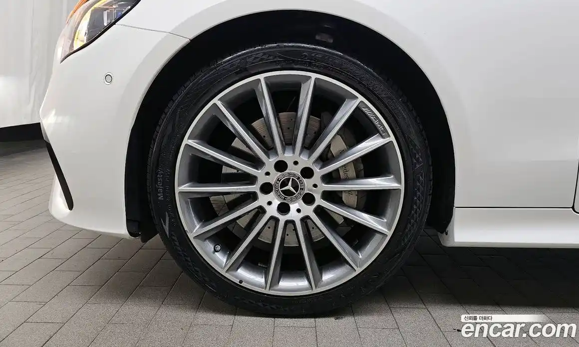 Mercedes-Benz E-Class 2023 3.0 гидро в Москве № 216038, фото 5