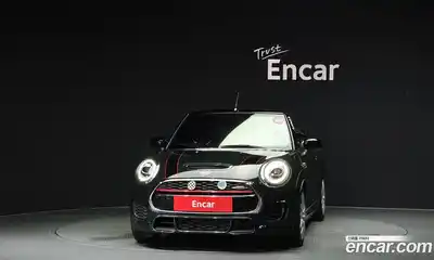 Mini Cooper Convertible 2020 2.0 гидро в Москве № 223743, миниатюра 3