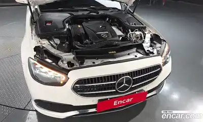 Mercedes-Benz E-Class 2021 2.0 гидро, миниатюра 5