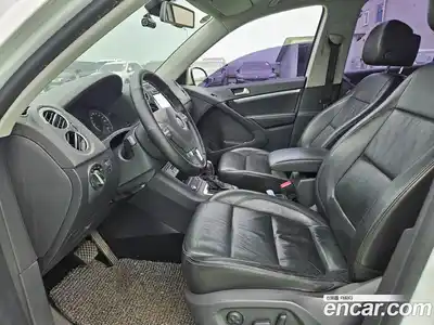 Volkswagen Tiguan 2014 2.0 гидро в Москве № 226616, миниатюра 6