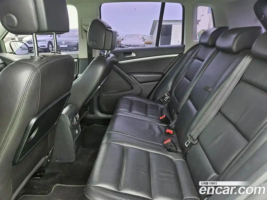 Volkswagen Tiguan 2014 2.0 гидро в Москве № 226616, фото 7