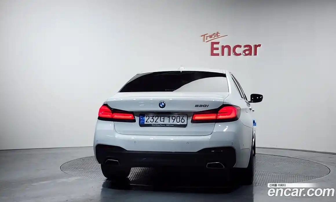 BMW 5-Series 2022 2.0 гидро, фото 4