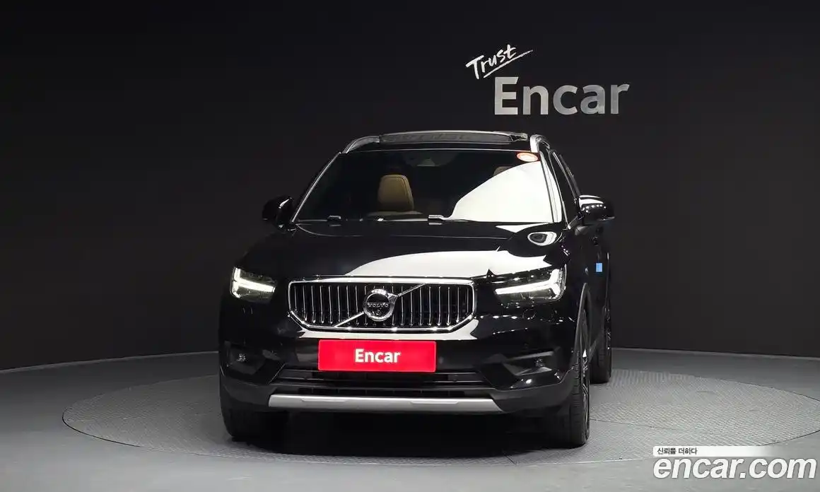 Volvo XC40 2020 2.0 гидро в Москве № 230639, фото 3